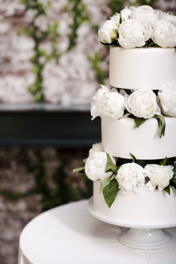 gateau d emariage blanc