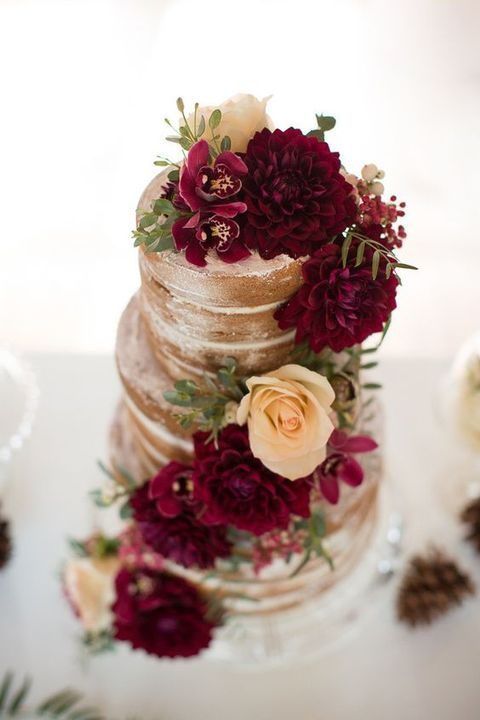 wedding cake burgundy