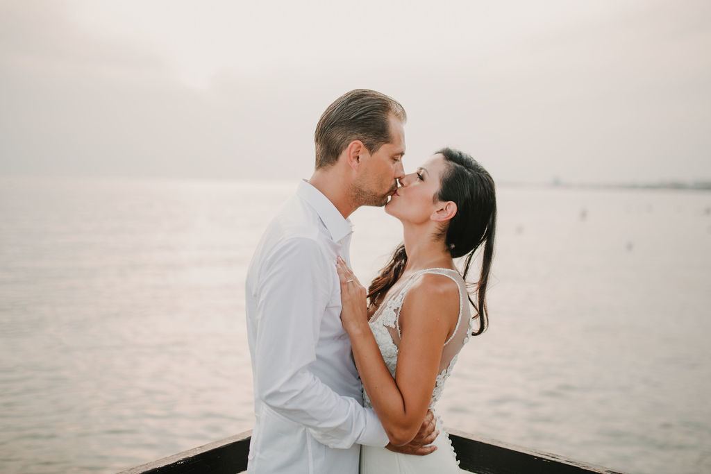 Mariage intime bord de mer