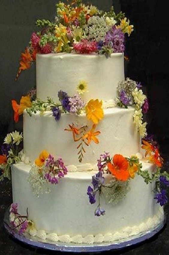 WEDDING CAKE